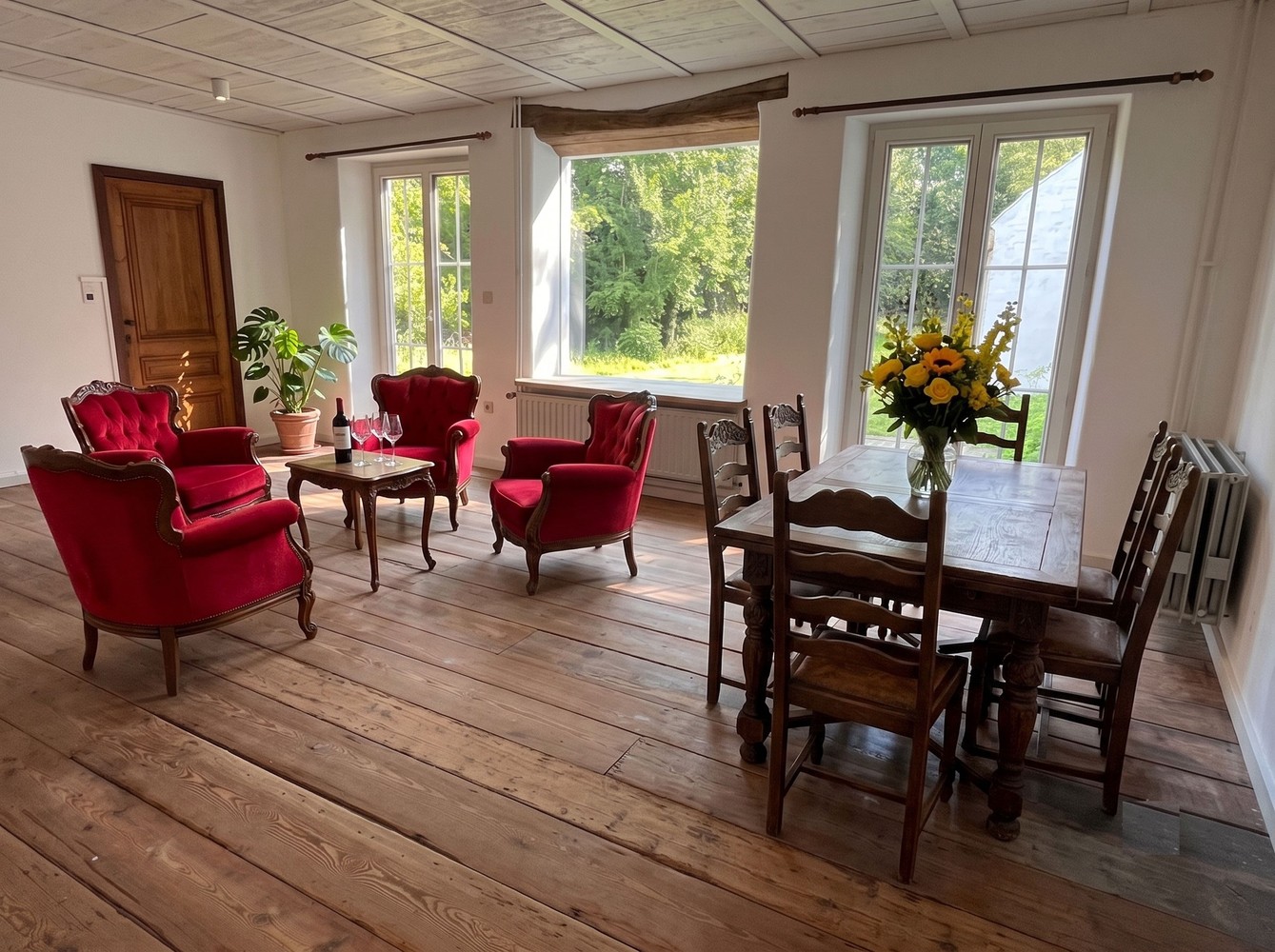 An idyllic 19th-century country house, in a unique setting surrounded by a beautiful nature reserve - photo 5
