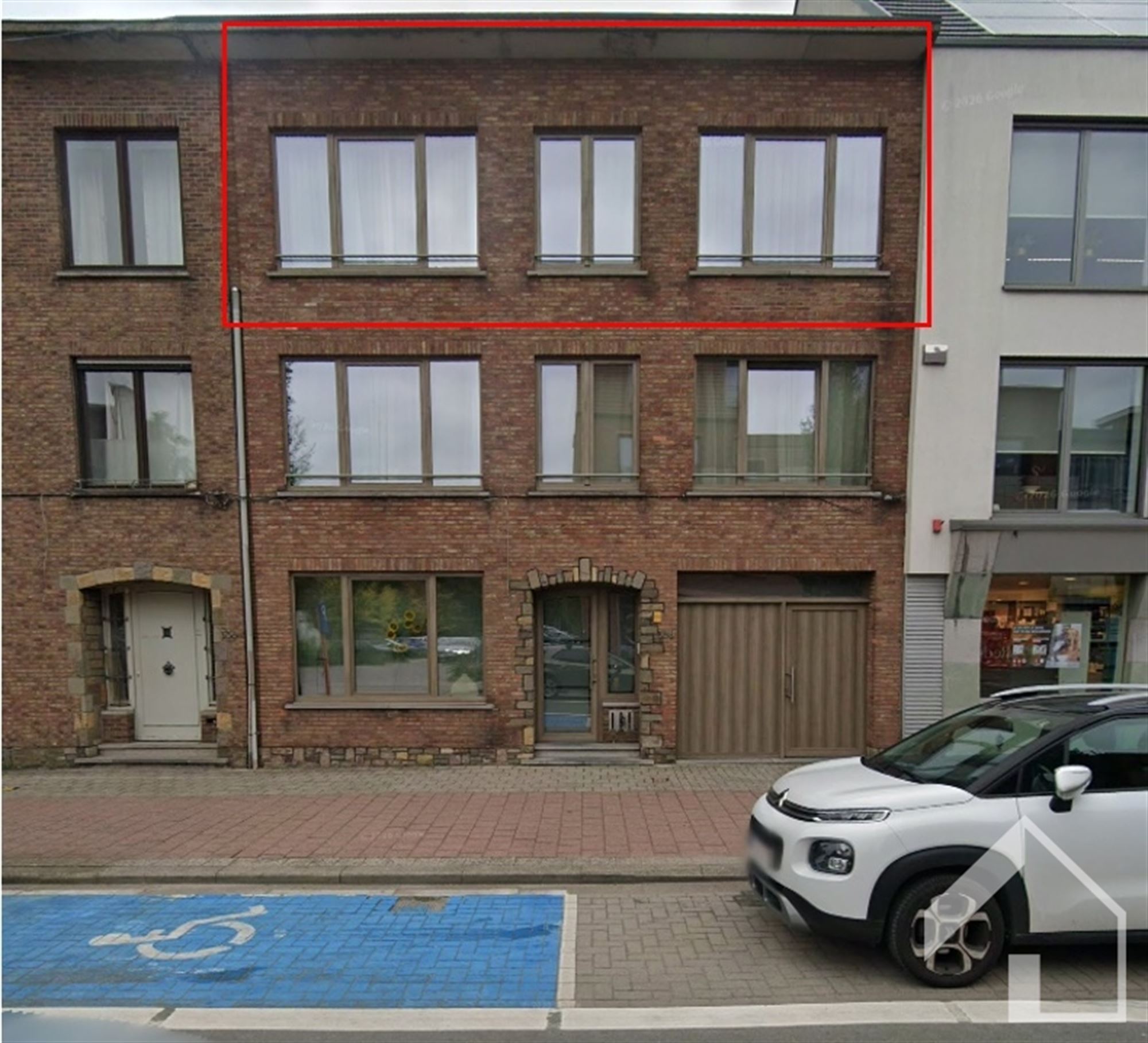 Ruim appartement op 2de verdieping - foto 1