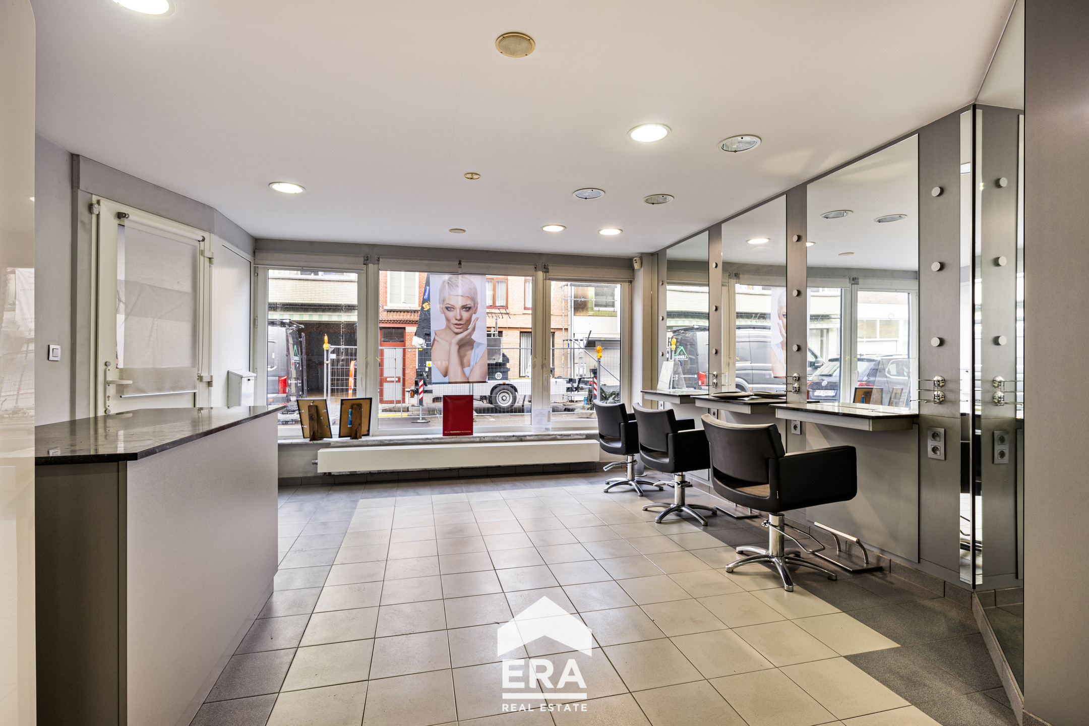 Apartment for sale in Maaseik with 2 bedrooms - photo 2