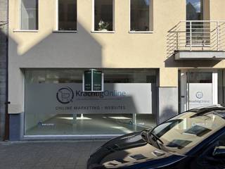 Op zoek naar een strategisch gelegen handelsruimte met maximale zichtbaarheid? Deze commerciële ruimte bevindt zich op een absolute toplocatie in...