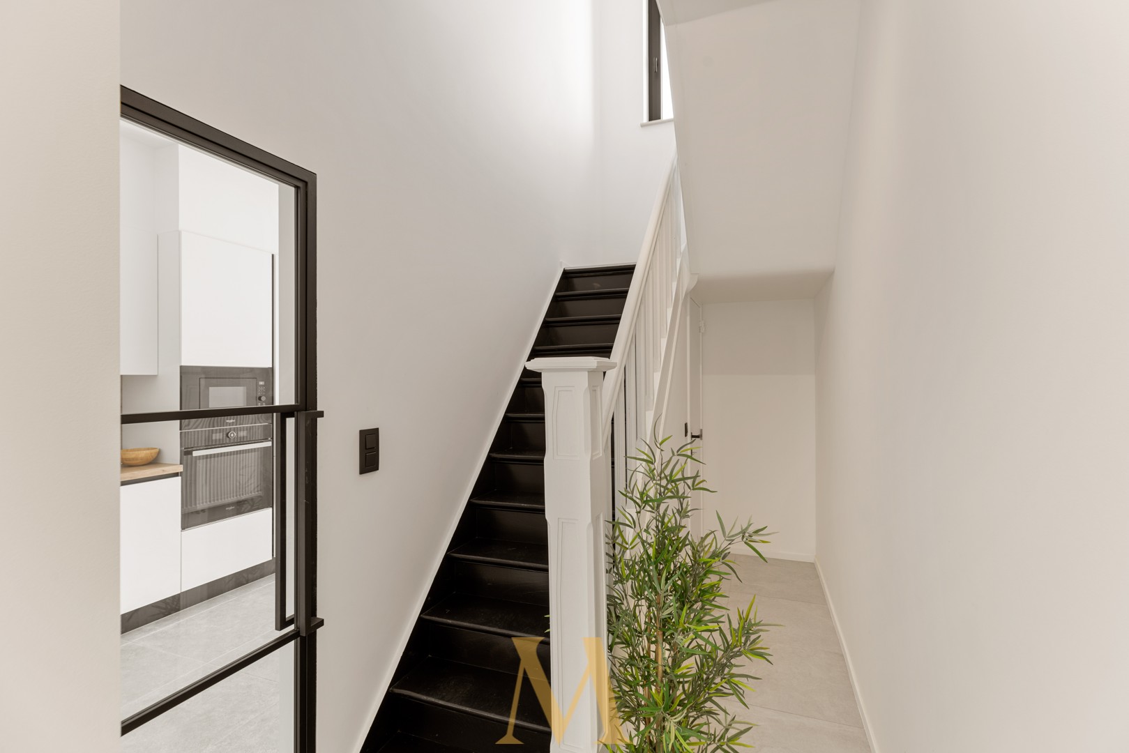 Gerenoveerde rijwoning met 3 slaapkamers nabij centrum Kortrijk - foto 4