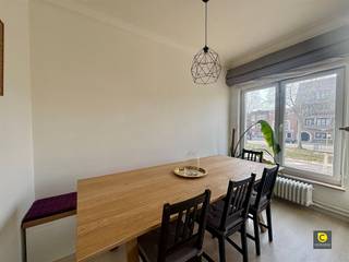 Superbe appartement de deux chambres à coucher à vendreSitué sur la Grote Steenweg à Berchem, cet appartement est parfait pour quelqu'un qui apprécie...