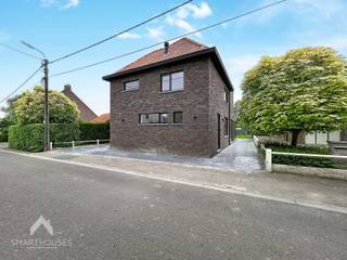 Energiezuinige vrijstaande woning op een strategische locatie bestaande uit een inkomhal met gastentoilet, ruime keuken (naar keuze in te...