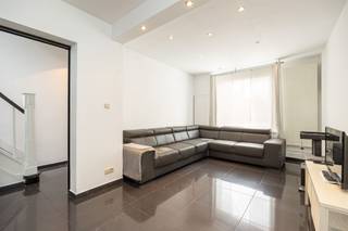 <p><span>This </span><span>fully move-in ready house</span><span> for sale is in a prime location in Temse, close to the shopping street and all kinds of cozy restaurants. You can do everything on foot or by bike. Also by car you are quickly at the important approach roads and the E17 towards Ghent and/or Antwerp.</span></p><p><span> </span></p><p><span>'T</span><span>his light-filled house has been completely renovated and therefore has many positive features including a </span><span>nice and light-filled courtyard (14m²),</span><span> a usable area of about </span><span>135m² (cfr. EPC)</span><span>, two bedrooms with the possibility to make three and a </span><span>fully fitted kitchen </span>. </p><p><span>Layout</span></p><p><span>Ground floor</span></p><p><span>- entrance hall</span></p><p><span>- bathroom with walk-in shower, double sink and separate storage for washer and dryer. </span></p><p><span>- separate toilet</span></p><p><span>- living room 38m²</span></p><p><span>- fully equipped kitchen with induction, dishwasher, refrigerator, oven</span></p><p><span>- sunny garden of 55m²</span></p><p><span>Second floor</span></p><p><span>- first bedroom 12m²</span></p><p><span>- second bedroom 15.5m²</span></p><p><span>Second floor</span></p><p><span>- third bedroom (16.5m²) under the roof</span></p><p><span>Advantages</span></p><p><span>- central location in Temse</span></p><p><span>- Bright house</span></p><p><span>- EPC label A (underfloor heating, insulation in the floor/walls/roof, 6 solar panels)</span></p><p><span>- ten-year liability </span></p><p><span>- completely painted</span></p><p><span>- electricity compliant </span></p><p><span>Are you interested in this fully ready to move in house for sale in Temse, are you looking for other real estate, an investment or do you want to know the value of your property? Then BOLT immo is the right place for you! We will gladly help you.</span></p><p><span> </span></p><p><span> </span></p>