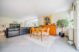 We Invest Liège et John vous proposent cet appartement lumineux.Occasion exceptionnelle à ne pas manquer!Dans le clos du Sartay, cet appartement...