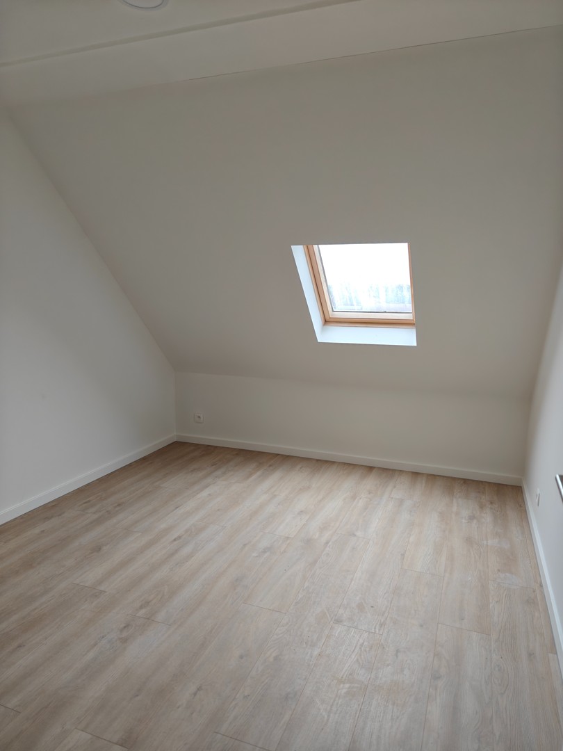 Gerenoveerd appartement te huur - foto 4