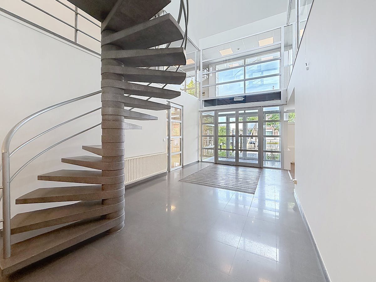 Bedrijfsgebouw (ca. 540 m²) te huur in Destelbergen  - foto 5