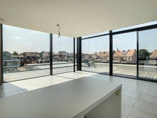 Dans l'élégante résidence « Infinity » d'Ypres, vous trouverez cet appartement moderne et prêt à emménager avec trois chambres, une terrasse...