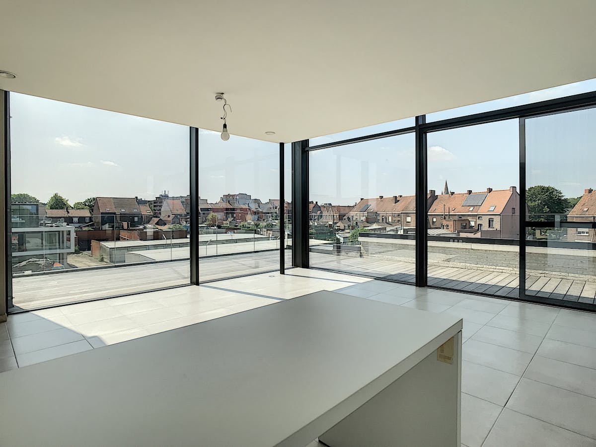 Modern and spacious apartment for rent in Ypres - photo 3