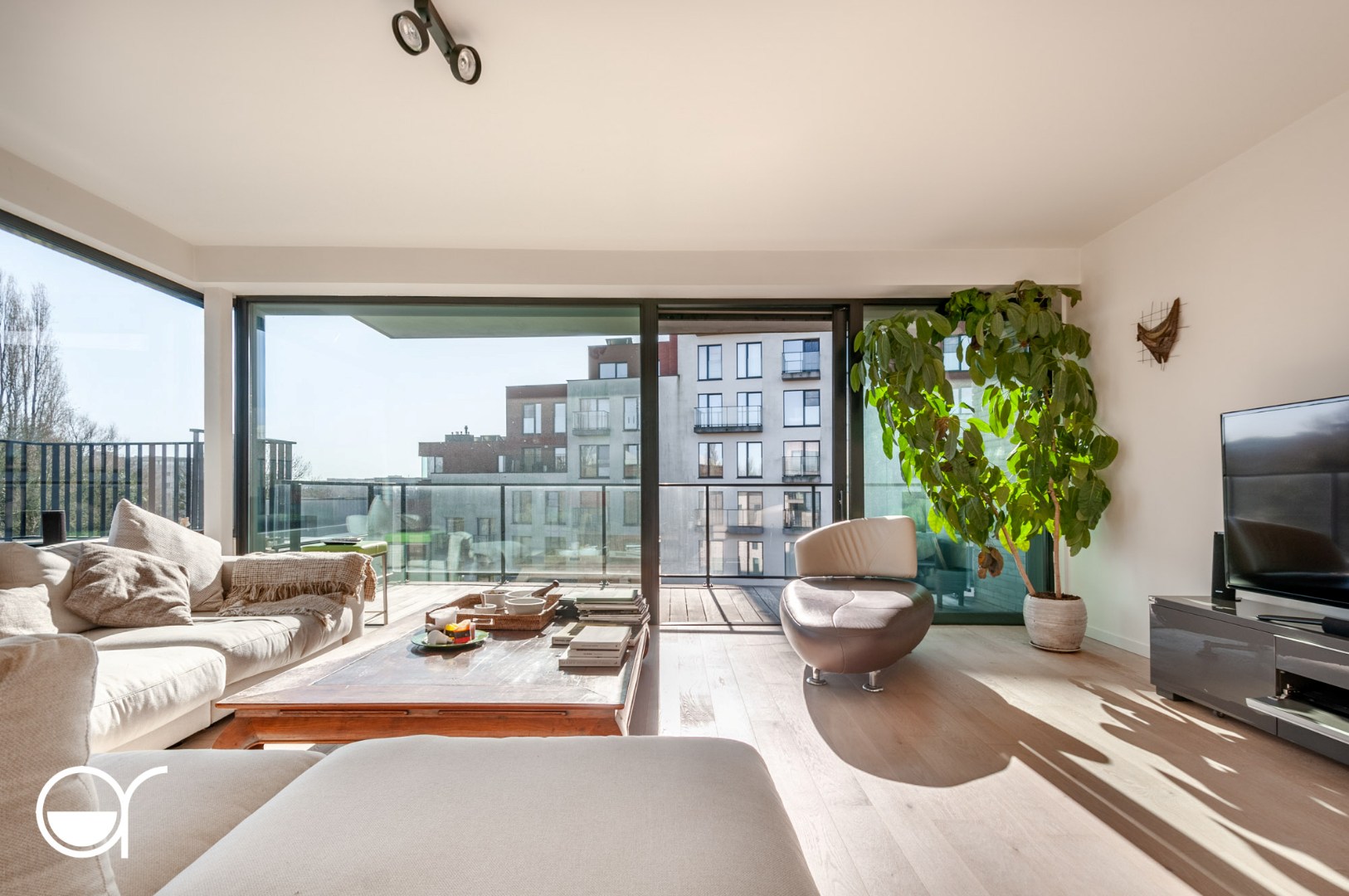 Ruim duplex appartement 154m² met twee slaapkamers en drie terrassen (56m²) - foto 4