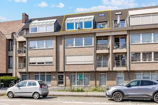 BEZOEKMOMENT: (OP AFSPRAAK) ZATERDAG 19/07 10u - 12uBent U op zoek naar een comfortabel, instapklaar appartement met een gunstige ligging? Dan is dit...