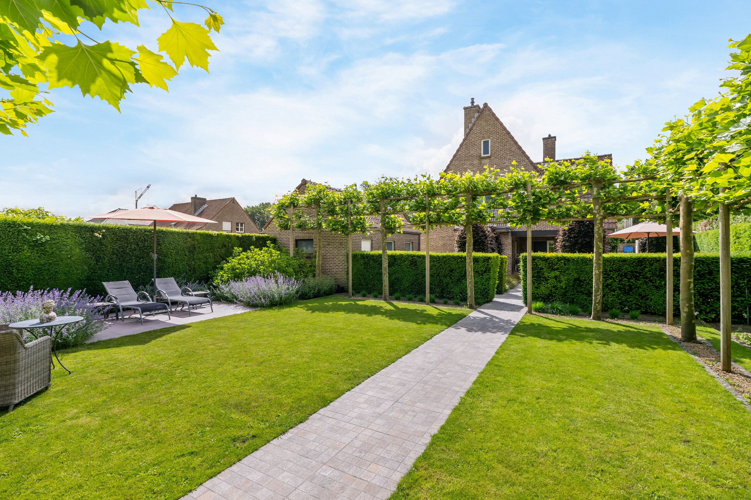 Charmante woning met 4 slaapkamers op 761 m² te Pelt - foto 1