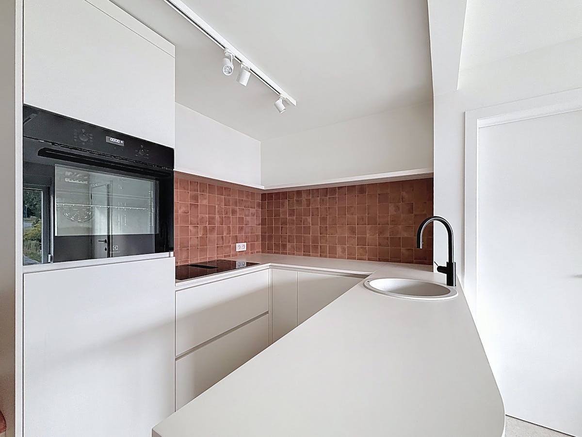 Gerenoveerd appartement te huur in Koksijde - foto 2