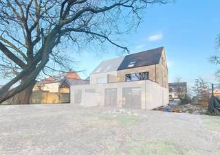 Ontdek dit prachtige nieuwbouwproject aan de Hogestraat, met vier stijlvolle en energiezuinige stapelwoningen. Deze duplexwoning biedt 3...