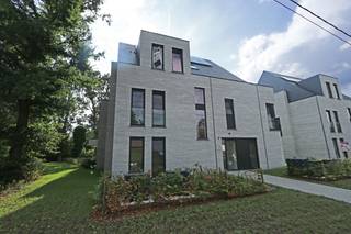 Aangenaam gelijkvloers nieuwbouw BEN-appartement met 2 slaapkamers op een toplocatie in Tremelo. Dit mooie nieuwbouw appartement is klaar voor...