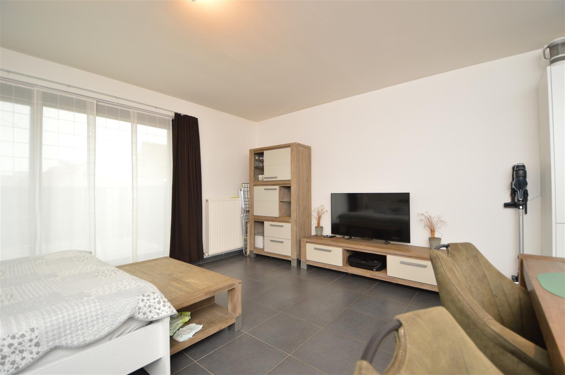 Hedendaags, modern nieuwbouwappartement van 95m² met 2 slaapkamers, terras en autostandplaats - foto 4