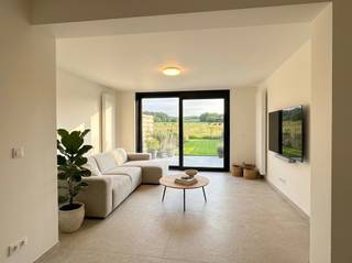 Instapklare gezinswoning met 3 slpk, garage en EPC BOp zoek naar een stijlvolle en energiezuinige woning waar u zonder zorgen meteen kan intrekken?...