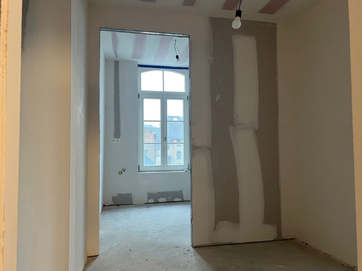 GERENOVEERD APPARTEMENT te Diest : 2 slpks, terras - foto 2