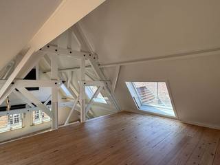 Dit ruim lichtrijk appartement is volledig gerenoveerd in 2017 met behoud van de authentieke elementen. Het unieke appartement geniet van een...
