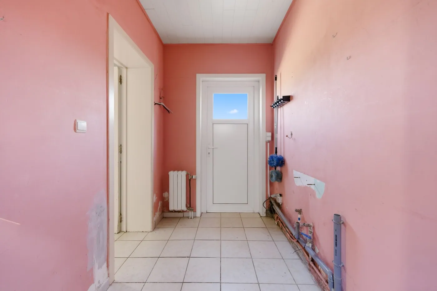 Zeer ruime gezinswoning met 4 slpks (+ 2 doorloopkamers op zolder), garage en tuin - foto 4