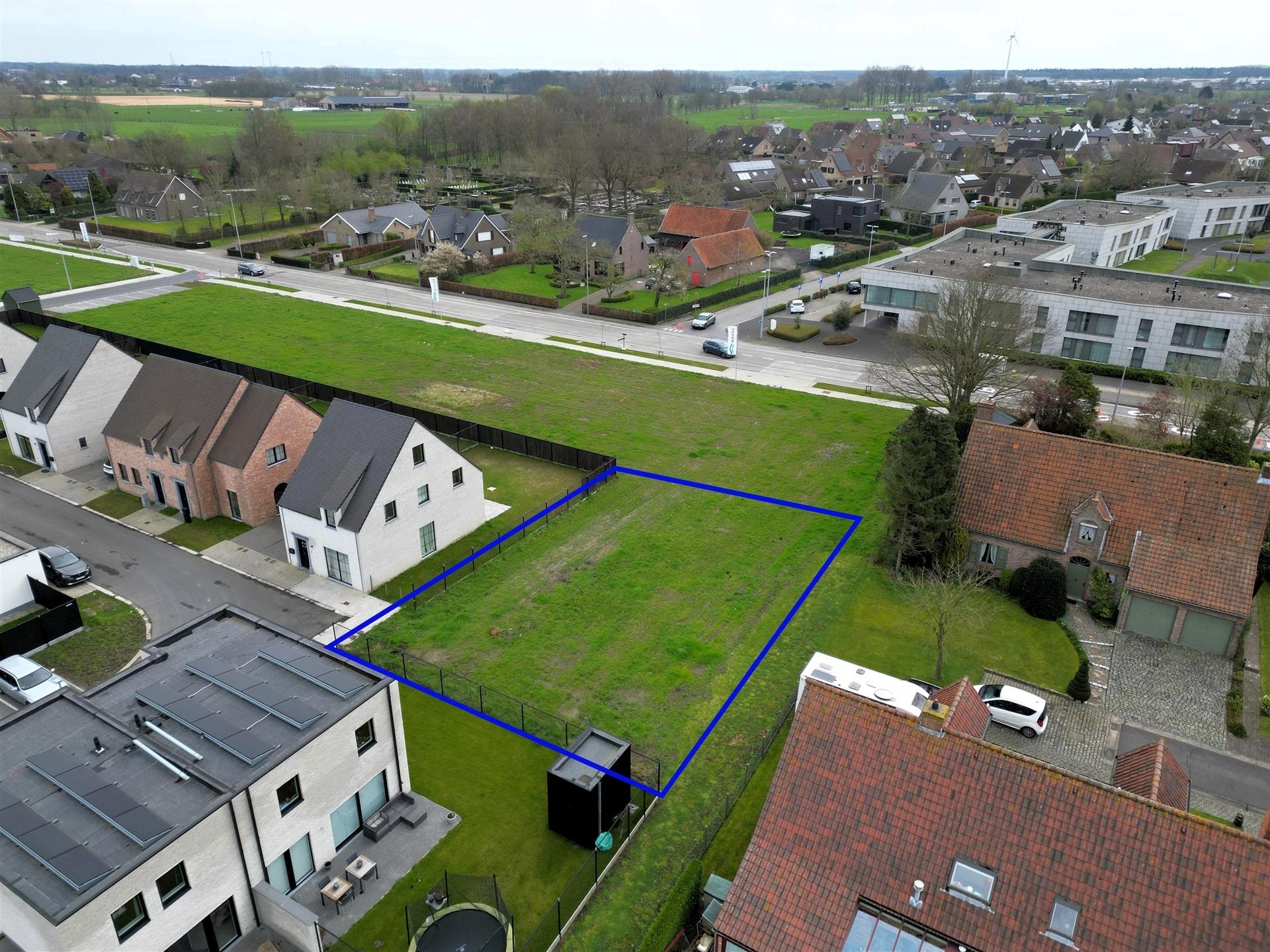 Uitstekend georiënteerd lot bouwgrond te koop in een zeer rustige, recente verkaveling. - foto 2