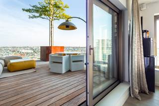 Ontdek dit luxueuze appartement van ca 210 m², gelegen op de 20e verdieping van de hoogstaande residentie “Scheldezicht”. Verdieping 20 is het...