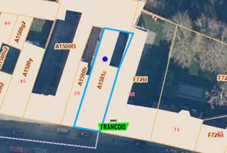 Dit handelshuis met veel mogelijkheden is gelegen pal in het centrum van Poperinge en bied een unieke kans!De volledige gelijkvloers is momenteel...