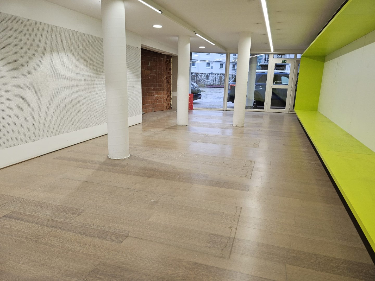 Commercial for sale in Bruges - photo 4