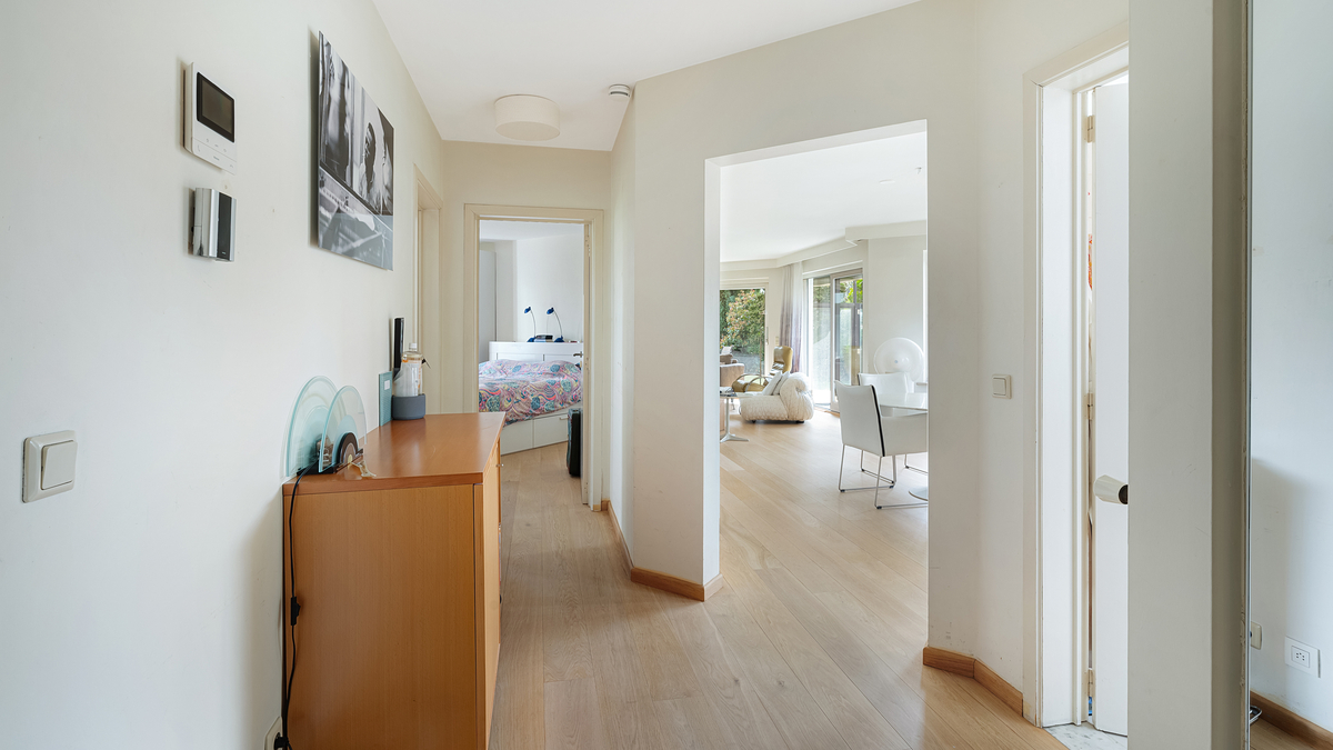 À VENDRE – Profiter d’un rez-de-chaussée avec un spacieux jardin orienté plein sud! - photo 2