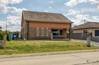 Gezellige gezinswoning te Langdorp. Bent u op zoek naar een ruime gezinswoning met 4 slaapkamers en met diverse mogelijkheden, moet u deze zeker...