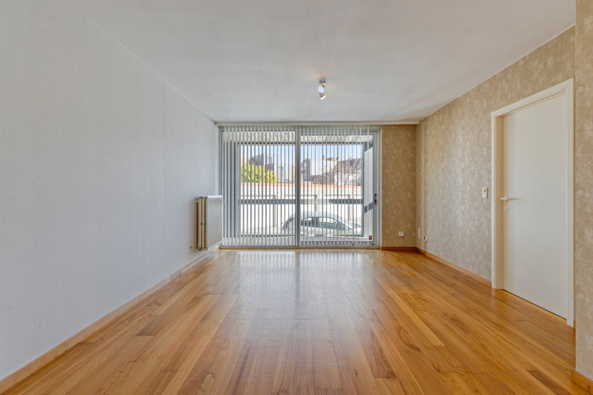 Instapklaar appartement met terras te koop in Roeselare. - foto 3