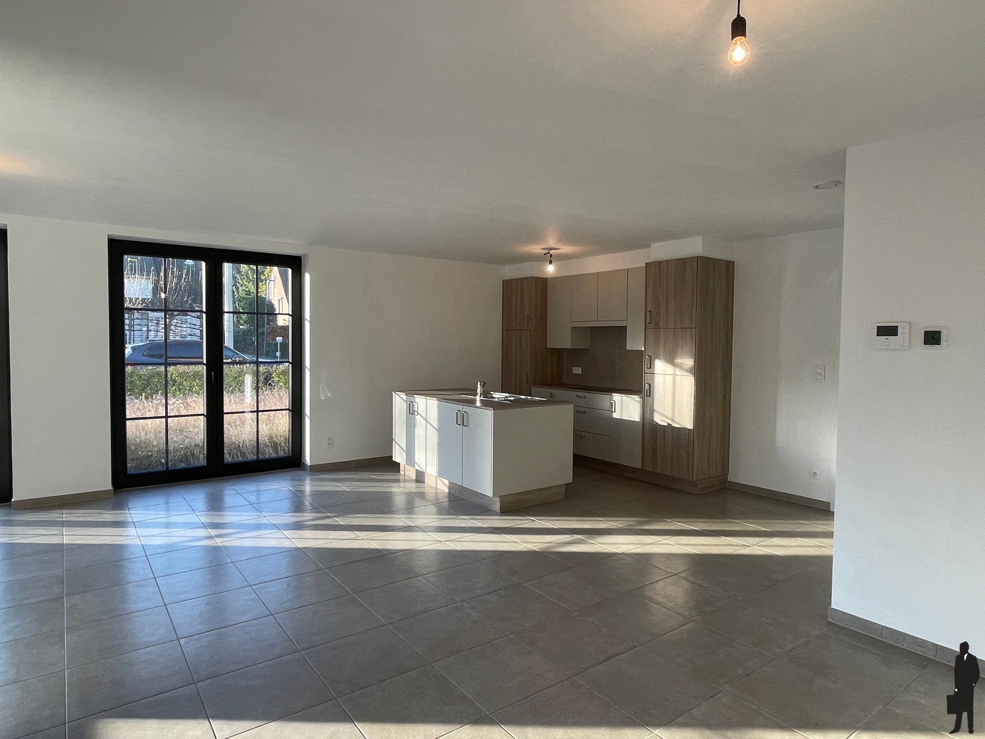 Gelijkvloers appartement met ondergrondse autostaanplaats - foto 2