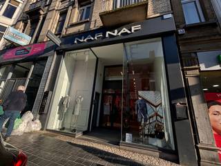 Prestigieuze locatie te huur, ideaal gelegen tussen de Europese wijk en Montgomery: een van de beste winkelstraten van Brussel...