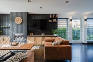 Vous recherchez une villa spacieuse à vendre à Courtrai offrant de nombreuses options et une excellente accessibilité ? Alors cette maison prête...