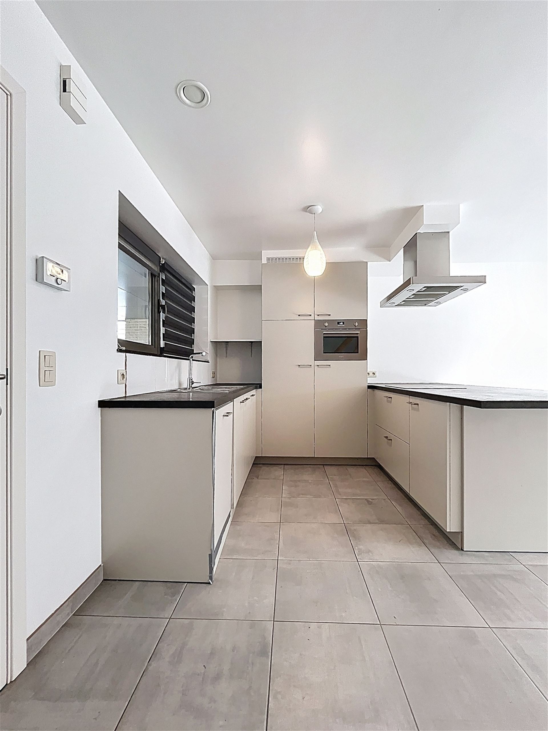 House for sale in Roeselare with 4 bedrooms - photo 4