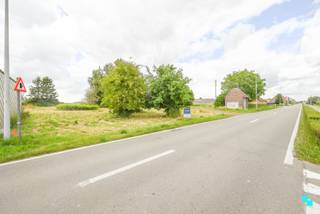 In het landelijke Oostrozebeke ligt een royaal perceel met 2108 m² bouwgrond voor villabouw, aangevuld met de mogelijkheid tot aankoop van...