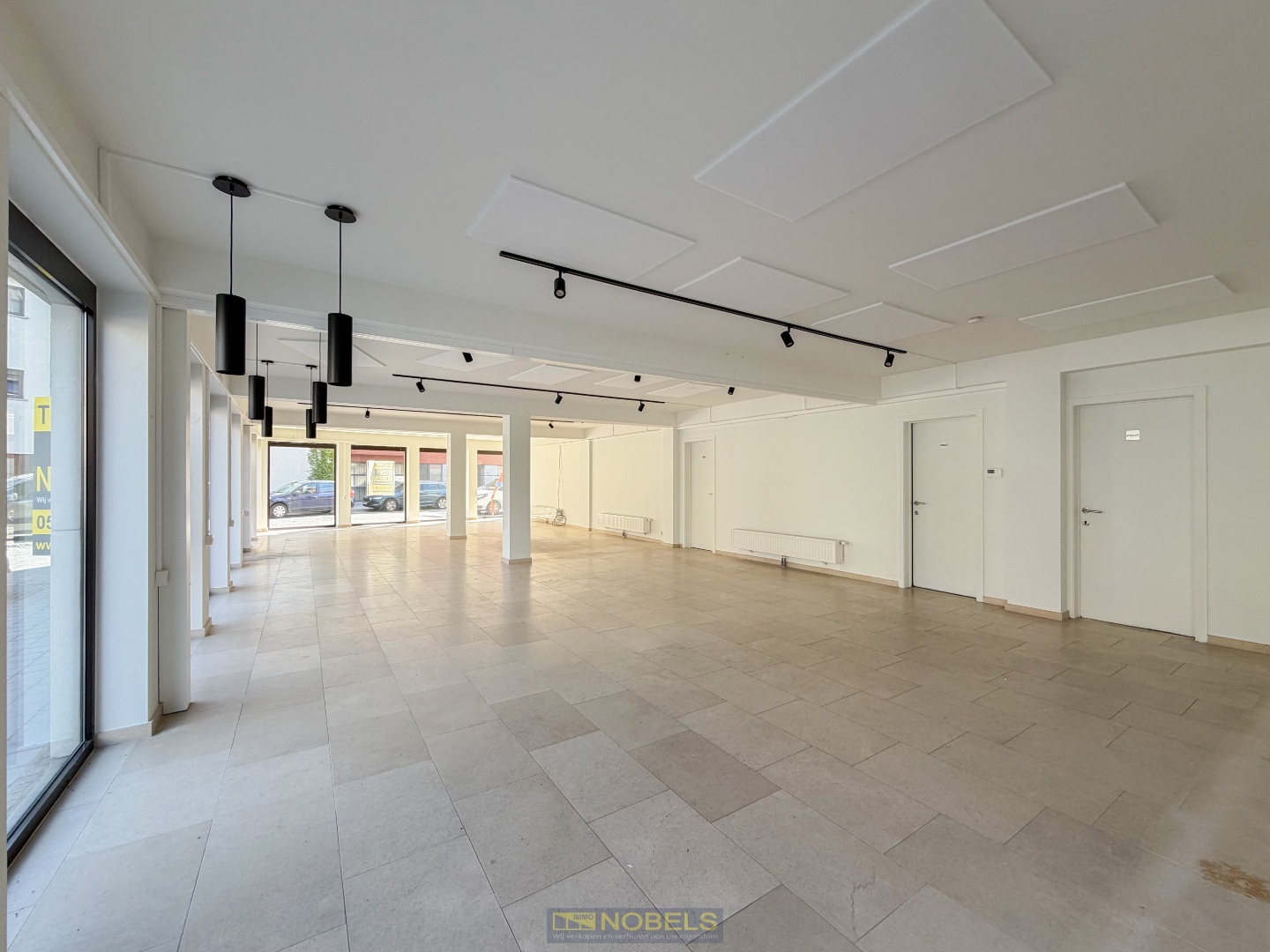Te huur, strategisch gelegen handelspand gelegen in het stadscentrum van Oudenaarde - foto 4