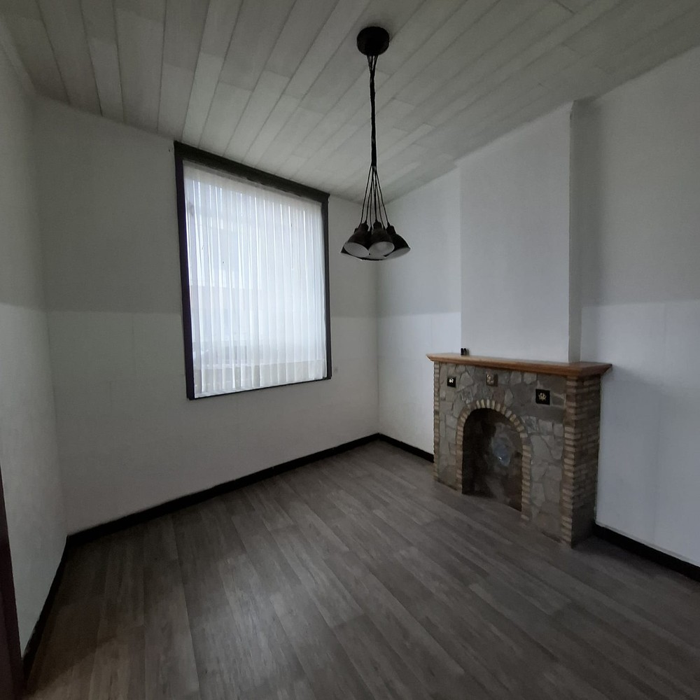 Lichtrijke hoekwoning in hartje Sint-Truiden - foto 5