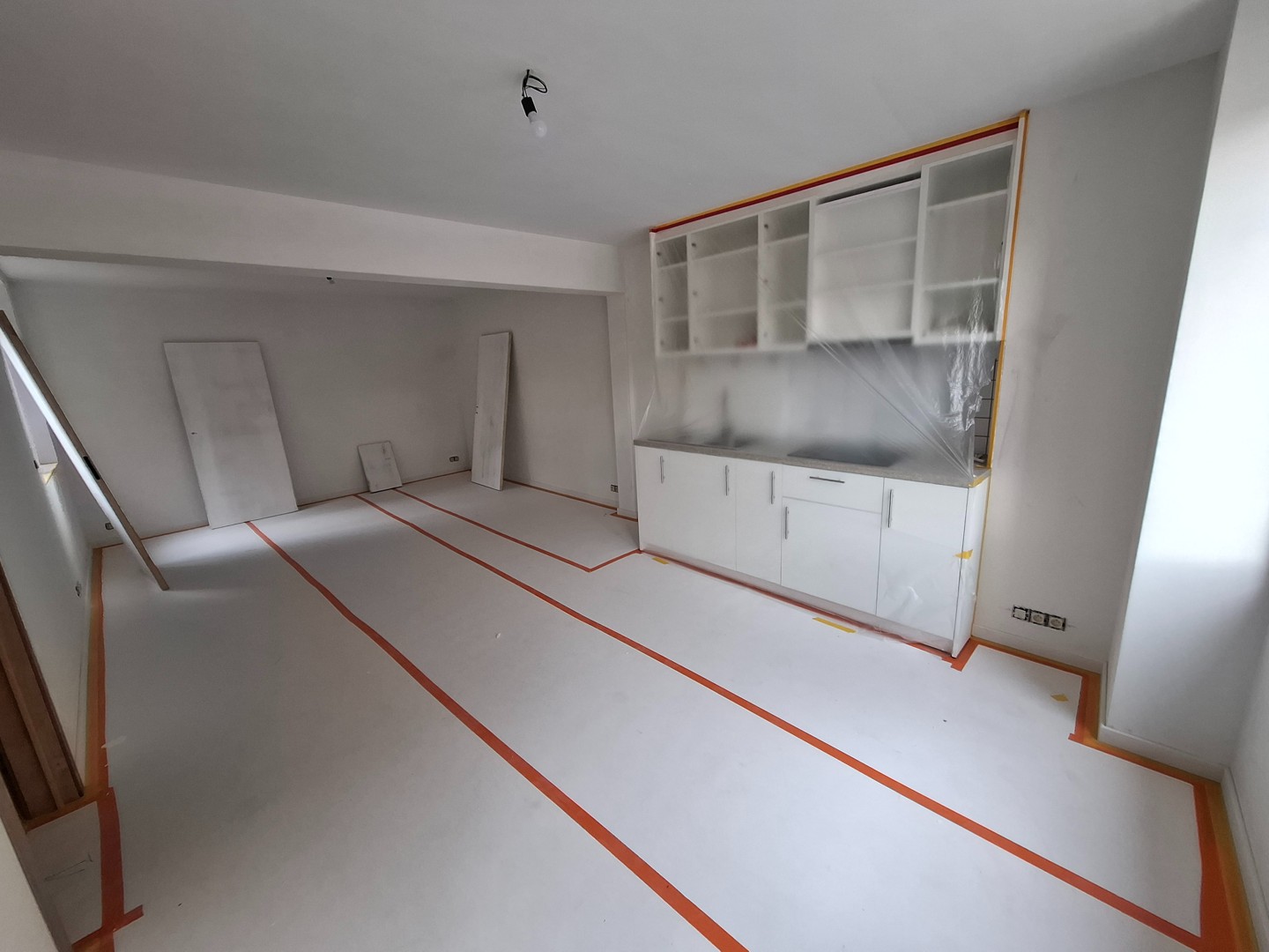 Prachtige ruime studio (volledig gerenoveerd!) in het historisch hart van Gent - foto 5