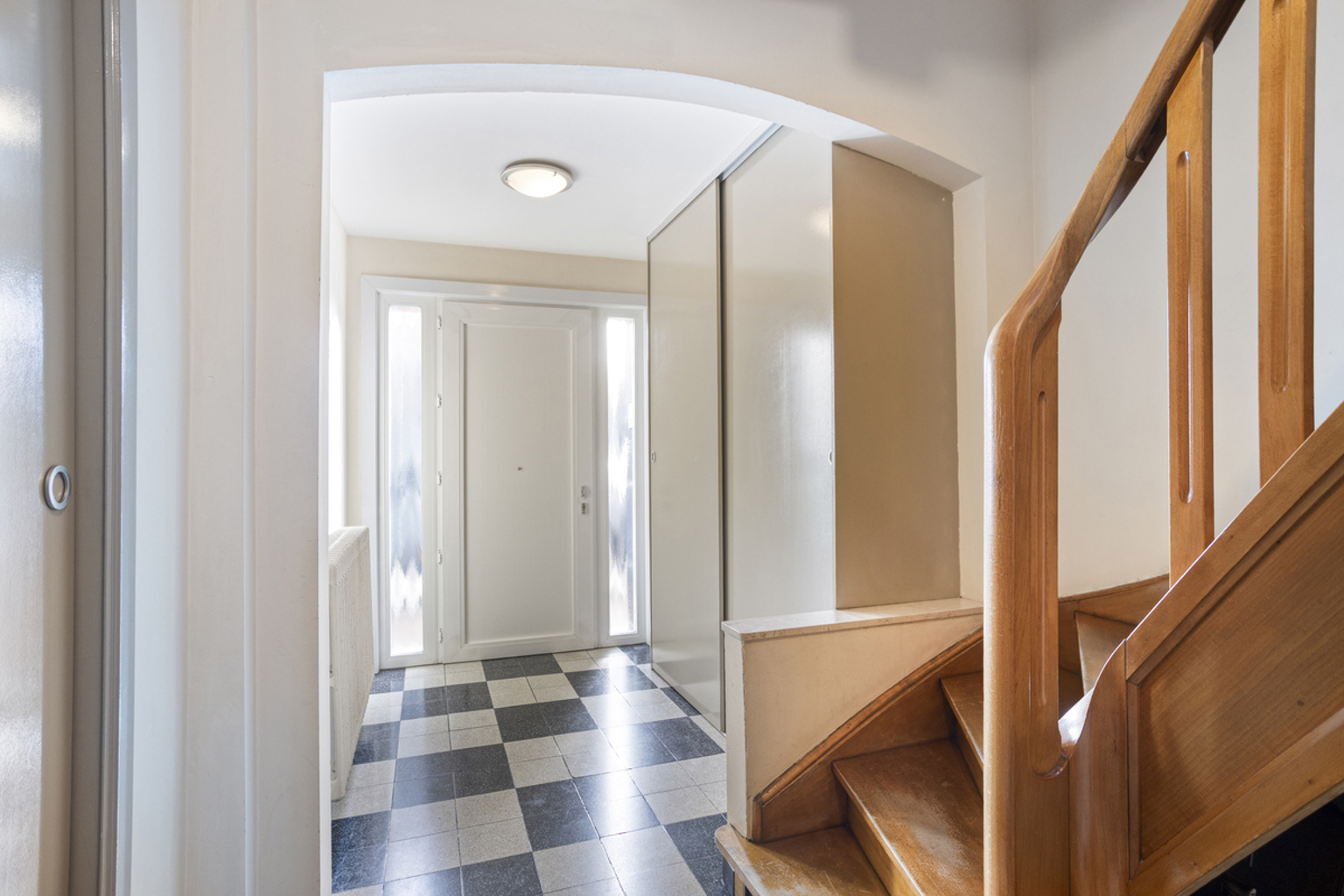 Gerenoveerde bel-étage woning met garage - foto 5