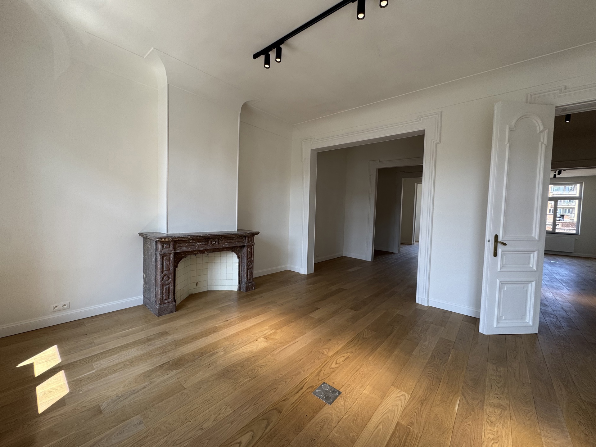 Louizalaan 50 - Gerenoveerd kantoor - 224 m²  - foto 4