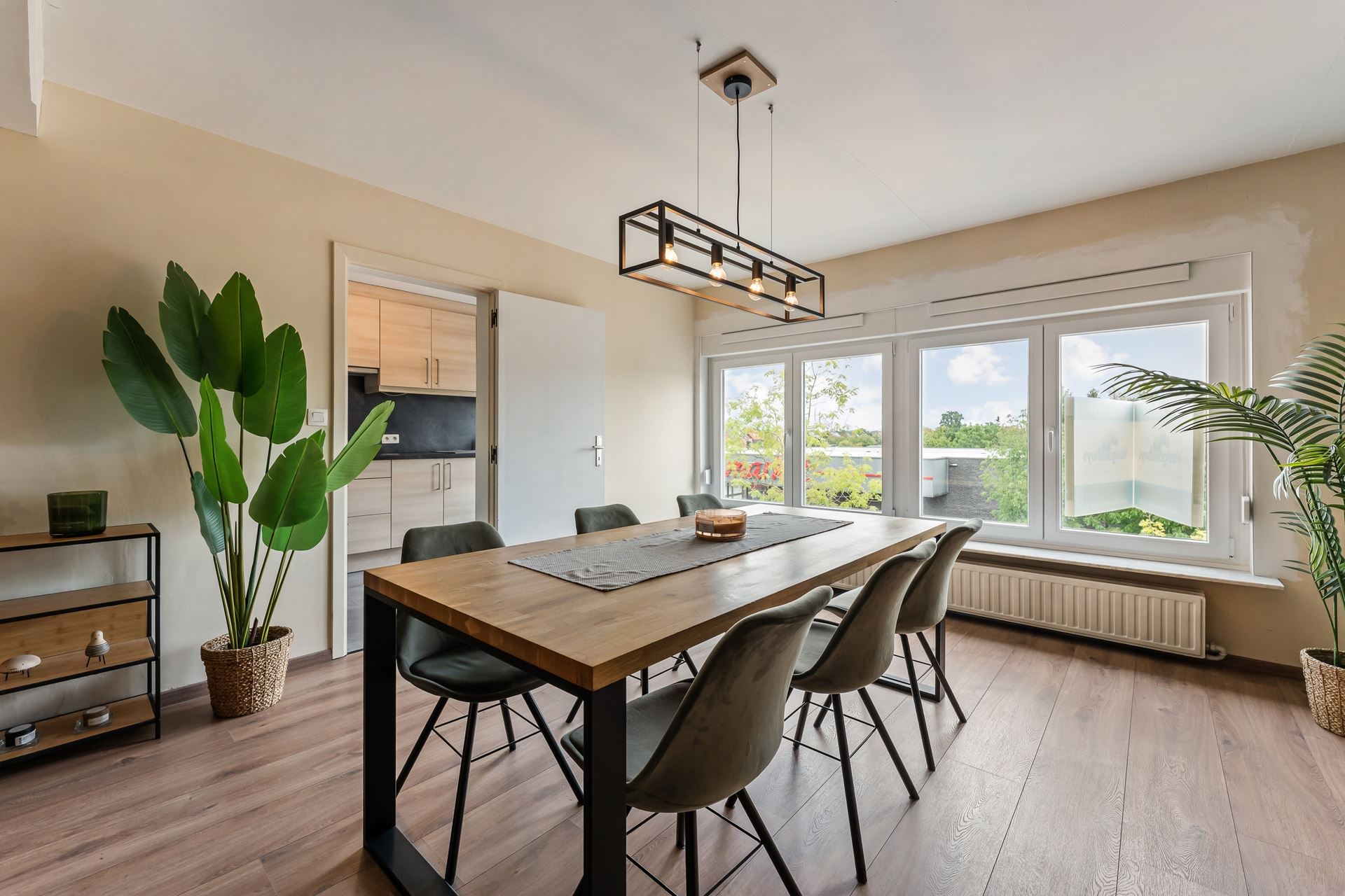 Centraal gelegen & energiezuinig 3-slaapkamerappartement! - foto 5