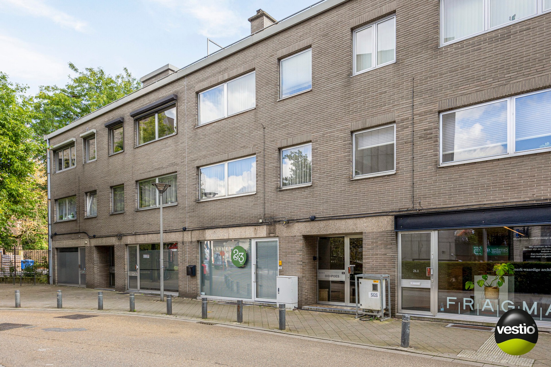 Leuke, gerenoveerde handelsruimte (ca. 80 m²) aan het Capucienenplein! - foto 2