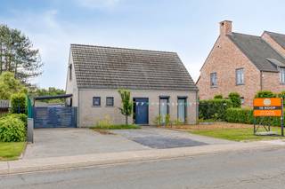 Welkom in Tremelo ! In een rustige en groene buurt vindt u deze recente gezinswoning terug. Ze werd gebouwd in 2007 en bevindt zich op een...