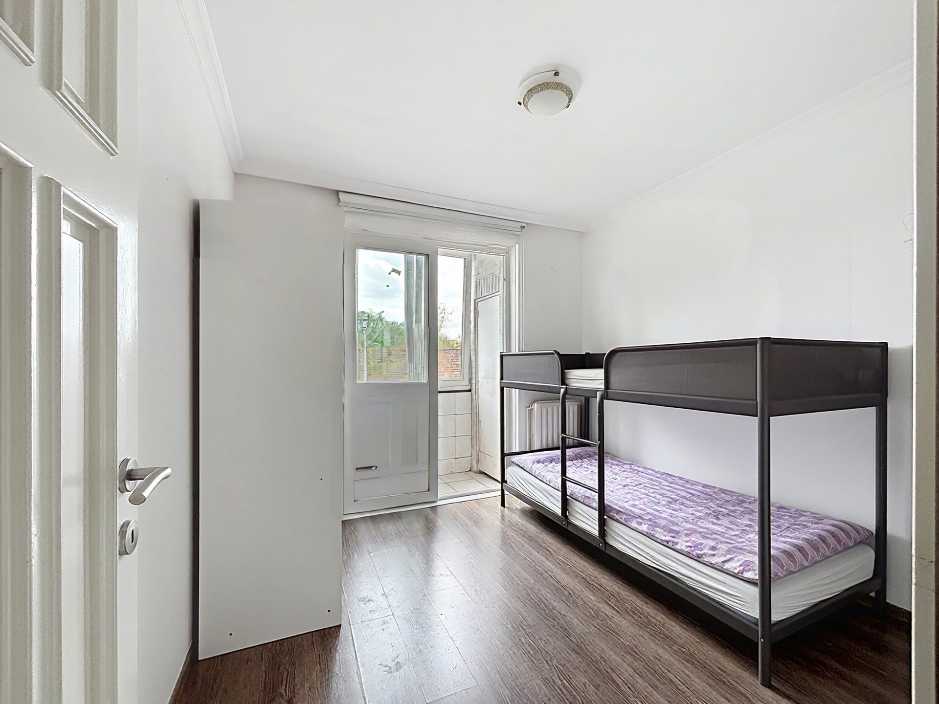 2-slaapkamersappartement + terras in rustige straat te Evere - foto 4