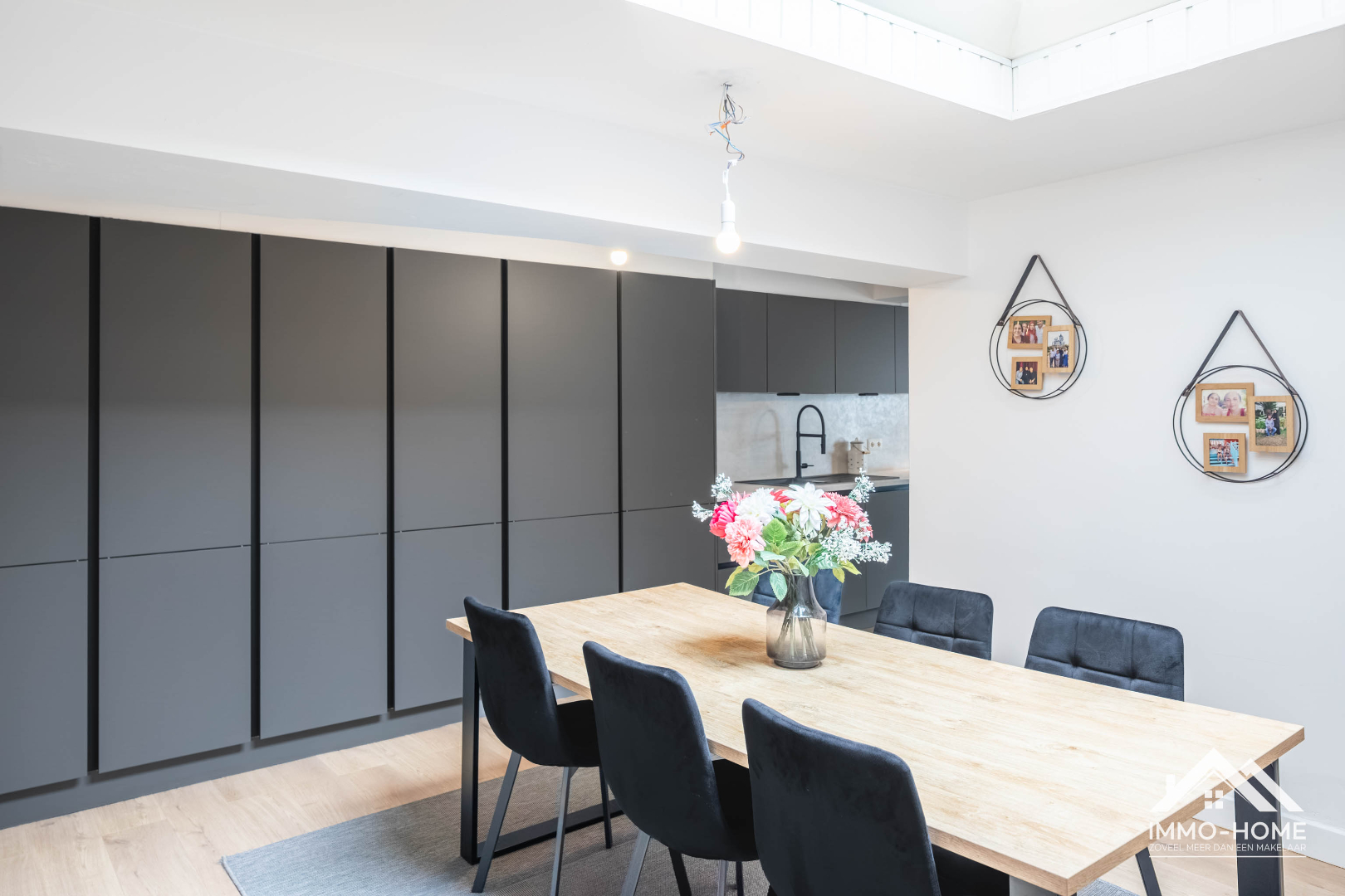 Prachtig gerenoveerde woning met 5 slpk. nabij centrum Gent! - foto 4