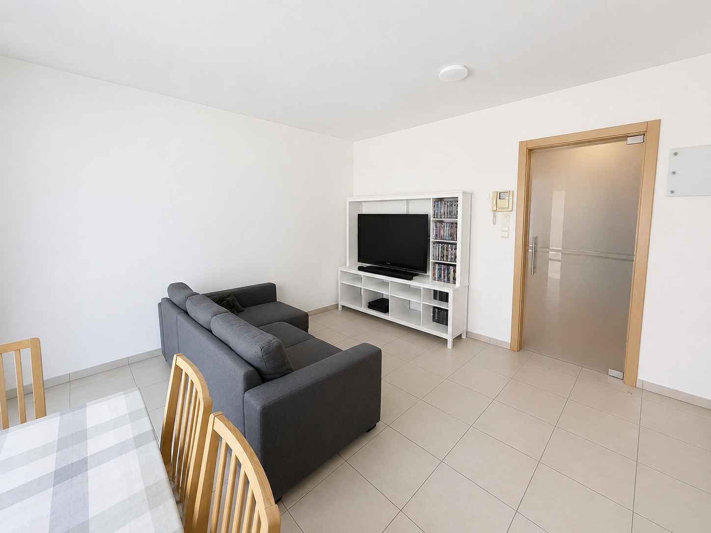One bedroom apartment in the centre of Ternat - photo 5