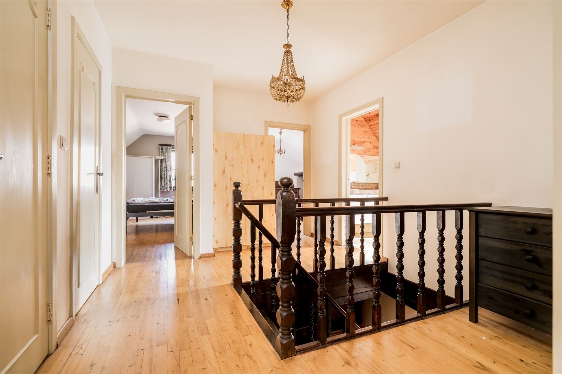 Te renoveren woning met grote tuin en eigen bos in rustig Bonheiden.  - foto 4