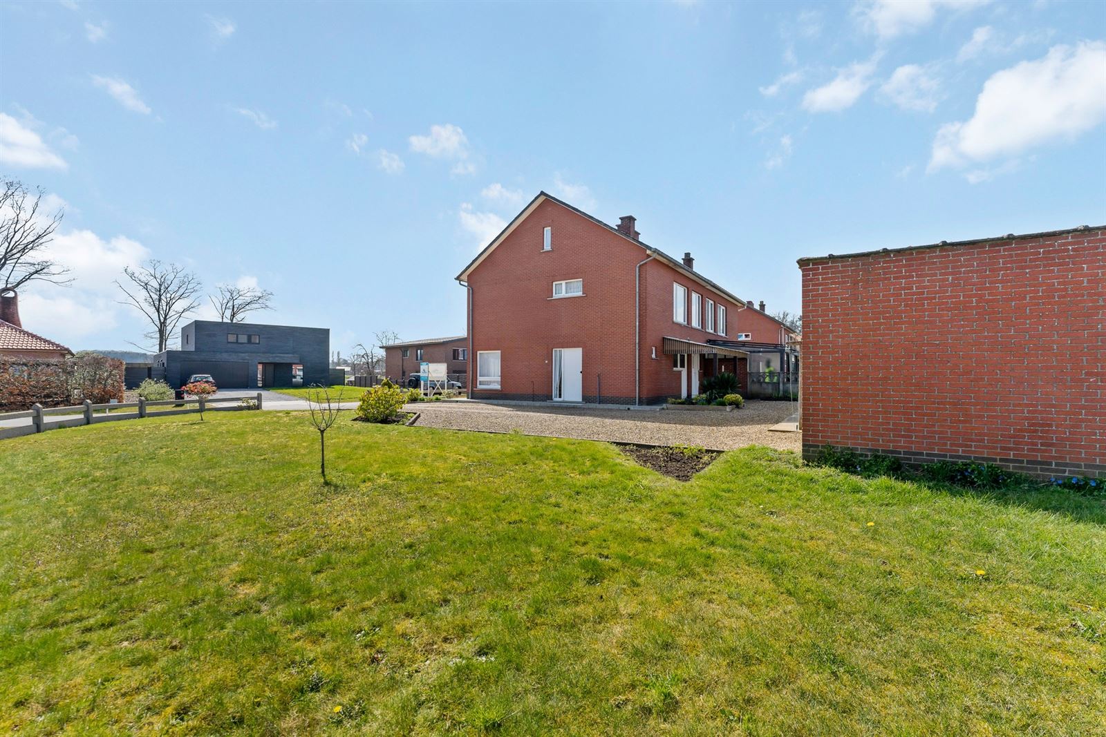 Gezinswoning met 4 slaapkamers! - foto 3