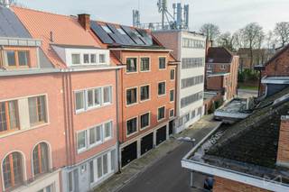 Op zoek naar een zorgeloze en duurzame investering of een instapklare studentenkamer in Leuven? Deze moderne studentenkamer van ca. 20 m² met...